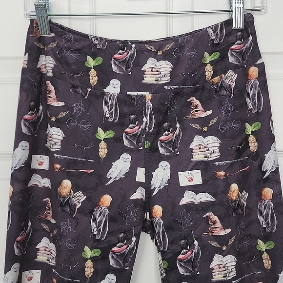 Harry Potter themed leggings - Picture 2 of 5